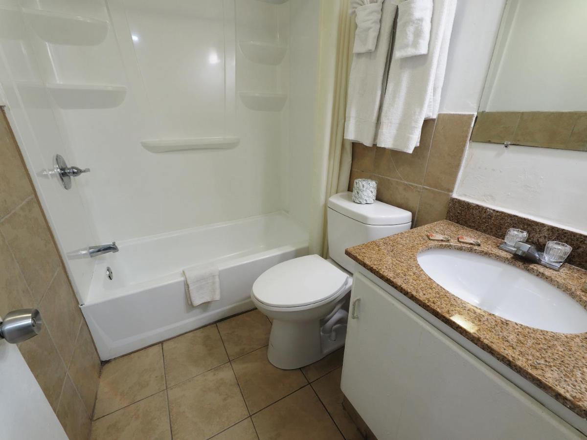 White Marlin Inn - Вирджиния-Бич Экстерьер фото